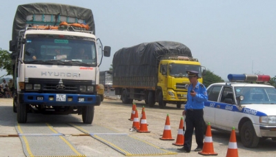 Phú Yên Phạt 570 triệu đồng 142 xe ô-tô quá tải